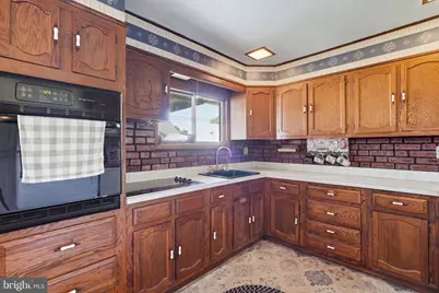 117 Heartwood Road, Levittown, PA 19056 - Photo 11