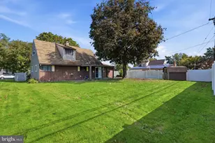 117 Heartwood Rd, Levittown, PA 19056 - Photo 39