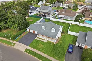 148 Heartwood Rd, Levittown, PA 19056 - Photo 43