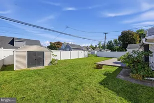 36 Kingwood Ln, Levittown, PA 19055 - Photo 3