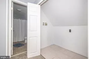 11 High Rd, Levittown, PA 19056 - Photo 35