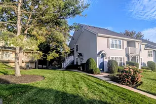 714 Sparrow Ln, Langhorne, PA 19047 - Photo 1