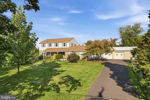 2209 Diamond St, Sellersville, PA 18960 - Photo 1