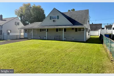 17 Rambler Lane, Levittown, PA 19055 - Photo 3