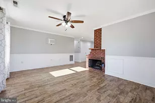 45 Graystone Ln, Levittown, PA 19055 - Photo 13