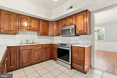 18 Averstone Drive E #E, Washington Crossing, PA 18977 - Photo 9
