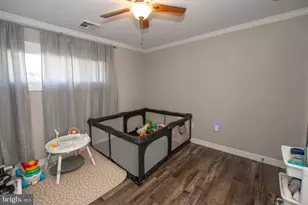 187 Kenwood Dr S, Levittown, PA 19055 - Photo 17