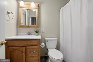241 Hastings Ct, Doylestown, PA 18901 - Photo 29