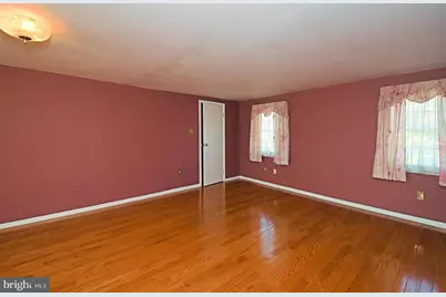 37 N Eastview Avenue, Feasterville-Trevose, PA 19053 - Photo 33
