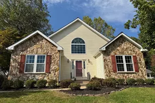 40 Valley View Dr, Langhorne, PA 19053 - Photo 1