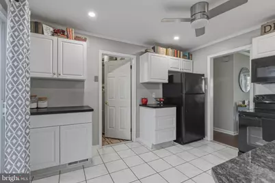 146 Commonwealth Drive, Newtown, PA 18940 - Photo 13