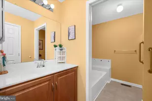 182 Harmony Ct, Bensalem, PA 19020 - Photo 17