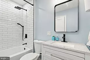12 Nettletree Ln, Levittown, PA 19054 - Photo 3