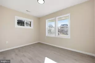 17 Idolstone Rd, Levittown, PA 19057 - Photo 21