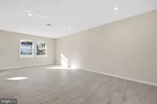 17 Idolstone Rd, Levittown, PA 19057 - Photo 17
