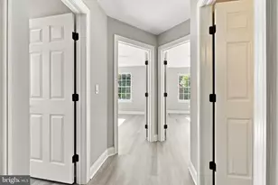 2074 New York Ave, Bensalem, PA 19020 - Photo 17