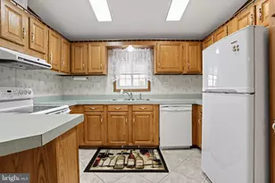 398 Spring Meadow Cir, New Hope, PA 18938 - Photo 9