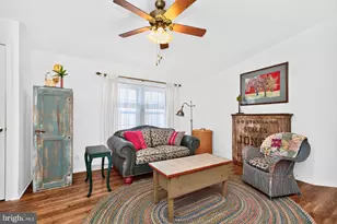 447 Cardinal Ct N, New Hope, PA 18938 - Photo 9