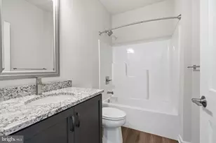 11 Cedar Cir, Levittown, PA 19055 - Photo 15