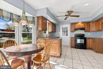 11 Spring Valley Road, Levittown, PA 19056 - Photo 11