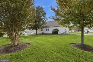 23 Sweet Pea Ln, Langhorne, PA 19047 - Photo 7