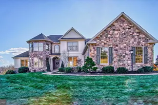 315 Pennington Dr, Mechanicsburg, PA 17055 - Photo 1