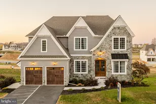 122 Silver Cir, Mechanicsburg, PA 17050 - Photo 3