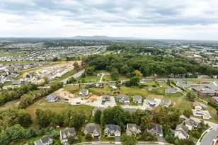 100 Lark Meadows Dr, Mechanicsburg, PA 17055 - Photo 47