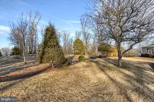 1065 Kuhn Rd, Boiling Springs, PA 17007 - Photo 37