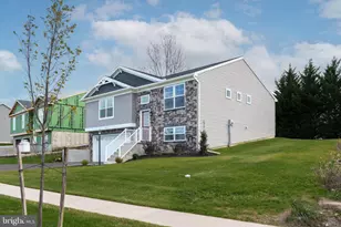 12 Cheltenham Ln, Carlisle, PA 17013 - Photo 3