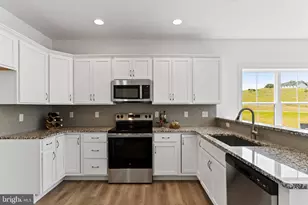 651 Brittany Dr, Mechanicsburg, PA 17055 - Photo 9