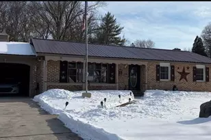 109 Sycamore Dr, Mount Holly Springs, PA 17065 - Photo 1