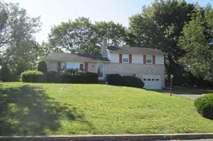 40 Moongale Dr, Carlisle, PA 17013 - Photo 1