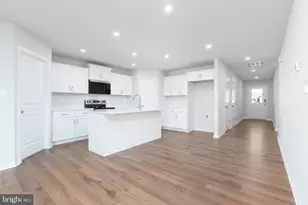 806 Greenwich Ln, Shippensburg, PA 17257 - Photo 11