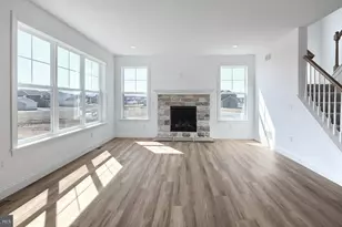 610 Estate Dr, Mechanicsburg, PA 17055 - Photo 9