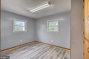 305 W Shady Ln, Enola, PA 17025 - Photo 23