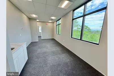 3860 Market St, Camp Hill, PA 17011 - Photo 5