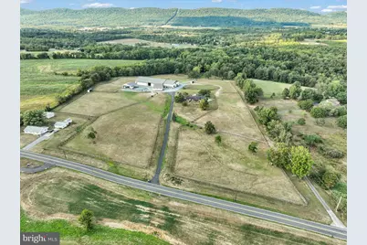 211 W Middlesex Drive, Carlisle, PA 17013 - Photo 1