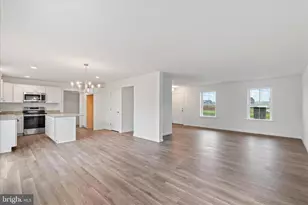 10 Stream Dr, Carlisle, PA 17013 - Photo 7