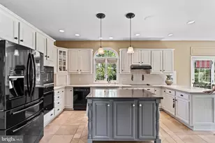 7 Accent Cir, Camp Hill, PA 17011 - Photo 17