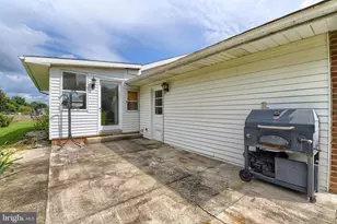 560 Boxwood Ln, Carlisle, PA 17015 - Photo 37