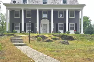 808 Walnut Ln, Carlisle, PA 17013 - Photo 1