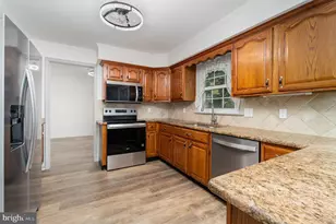 5221 Meadowbrook Dr, Mechanicsburg, PA 17050 - Photo 17