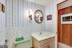 201 Westview Dr, Mechanicsburg, PA 17055 - Photo 29