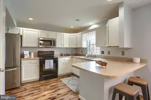 132 Melbourne Ln, Mechanicsburg, PA 17055 - Photo 11