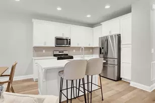 3113 Bullfinch Ln, Mechanicsburg, PA 17055 - Photo 5