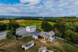 51 Heisers Ln, Carlisle, PA 17015 - Photo 3