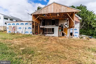 51 Heisers Ln, Carlisle, PA 17015 - Photo 9