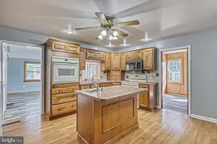 305 W Shady Ln, Enola, PA 17025 - Photo 15