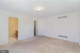 471 Nursery Dr N, Mechanicsburg, PA 17055 - Photo 15